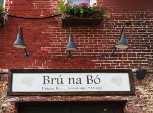 Whats the Buzzzzz? in Northport, NY? Gooseneck #20/850 is the Buzzzzz!