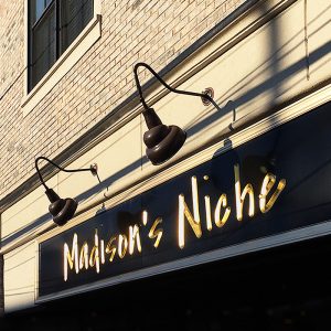 What the Buzzzzz? in Huntington, NY? Gooseneck #20/850 is the Buzzzzz!